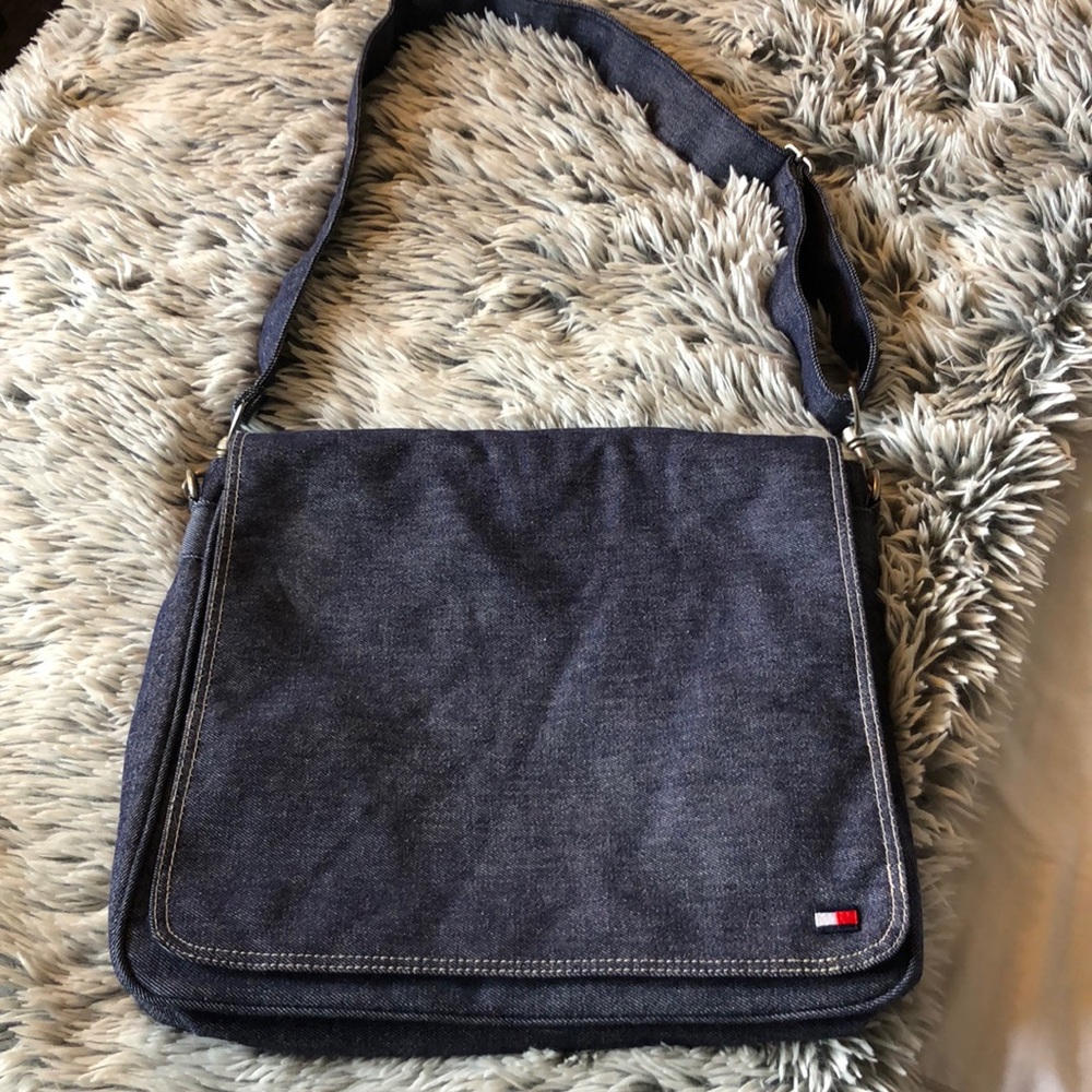 Tommy Hilfiger denim messenger bag